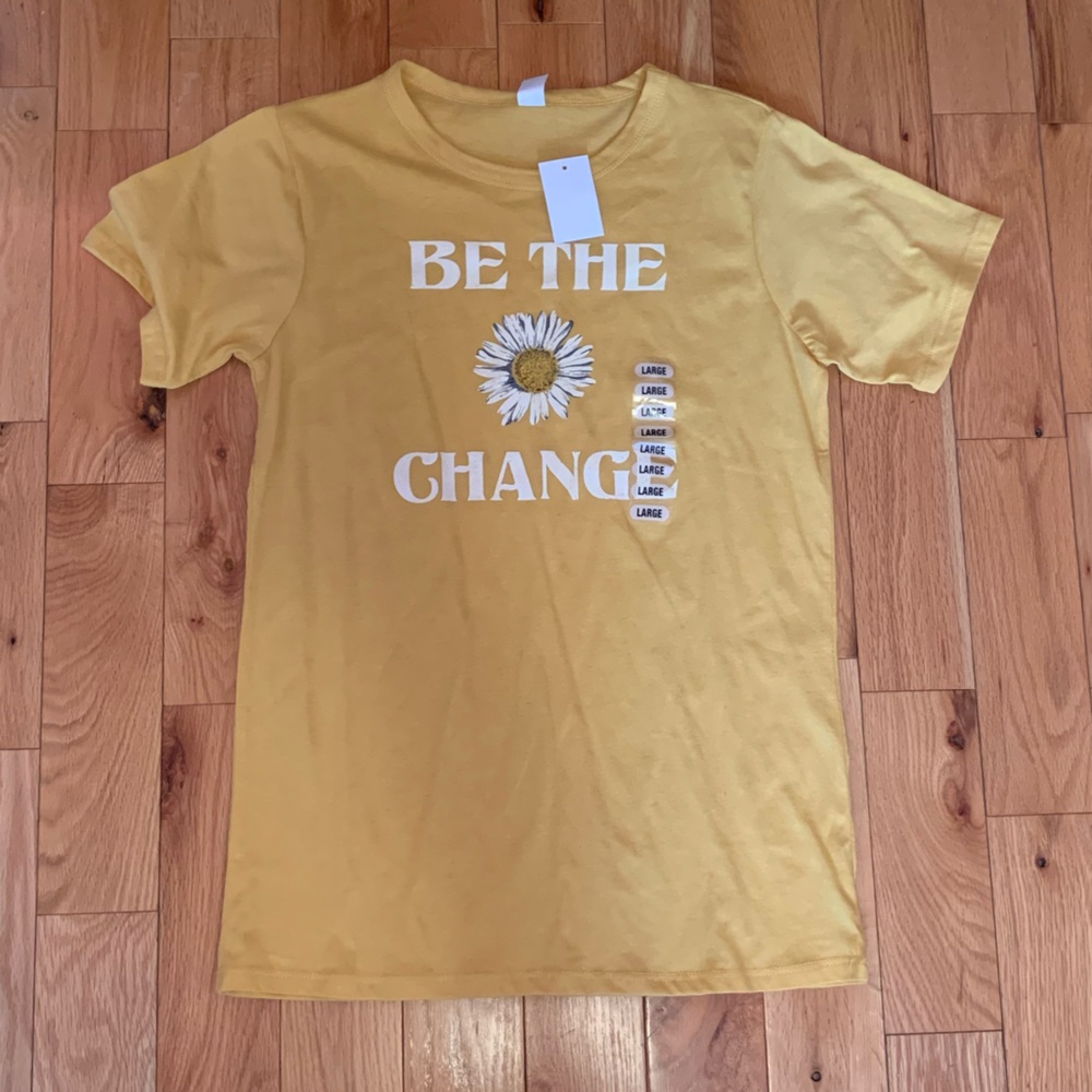 NWT Women’s Flower Shirt